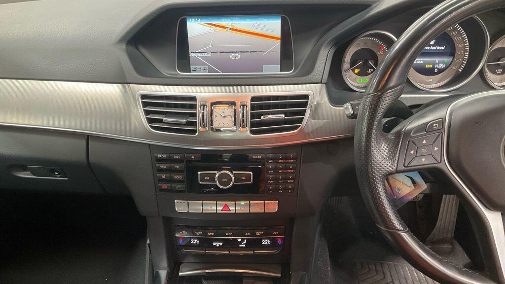 Used Mercedes-Benz E Class 2013 for sale - 77983938: Photo 11