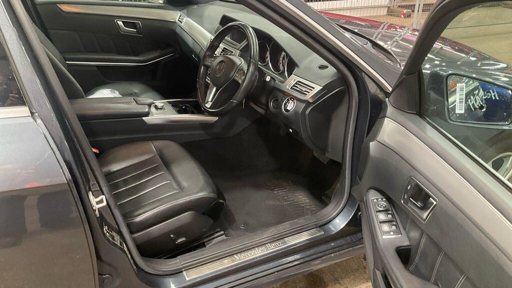 Used Mercedes-Benz E Class 2013 for sale - 77983938: Photo 9