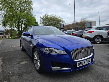Used Jaguar XF 2018 for sale - 78974476: Photo