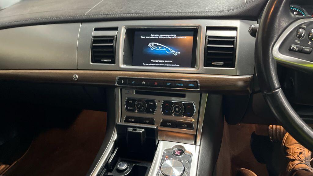 Used Jaguar XF 2014 for sale - 77962094: Photo 11