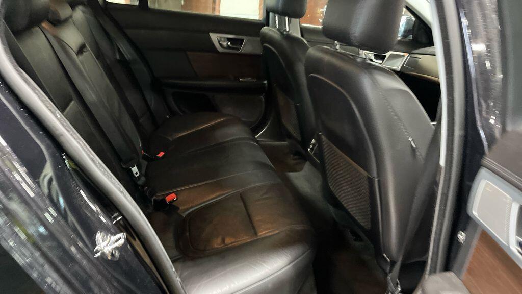 Used Jaguar XF 2014 for sale - 77962094: Photo 8