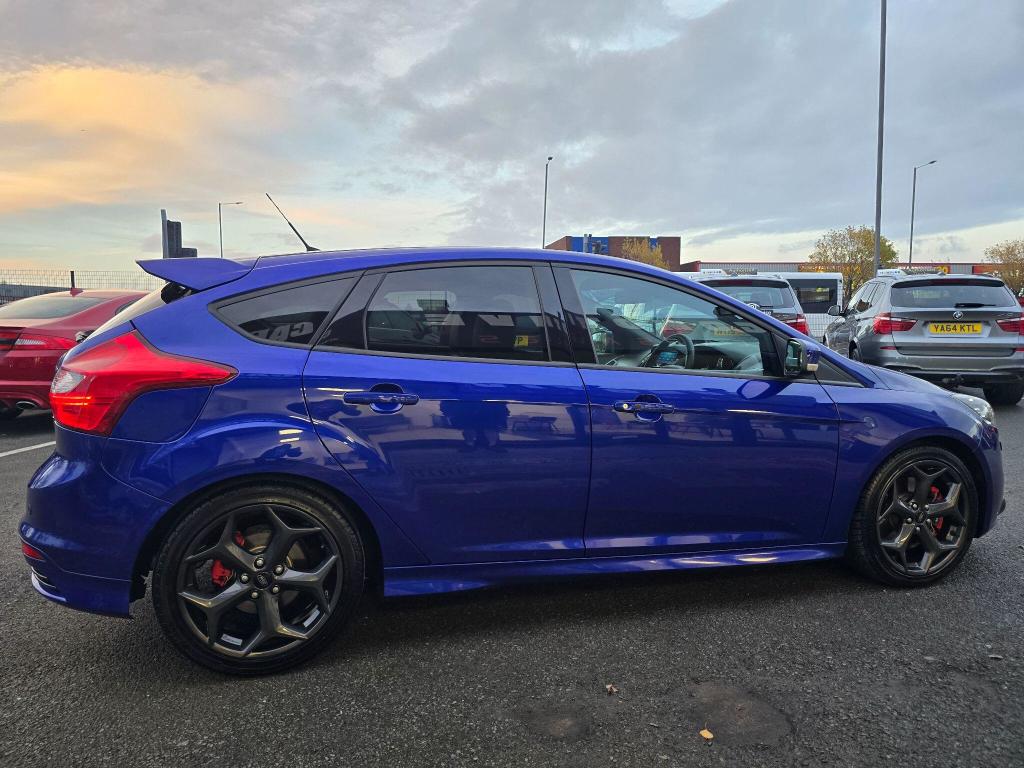 Used Ford Focus 2013 for sale - 76517874: Photo 7