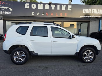 Used Dacia Duster 2017 for sale - 79327869: Photo