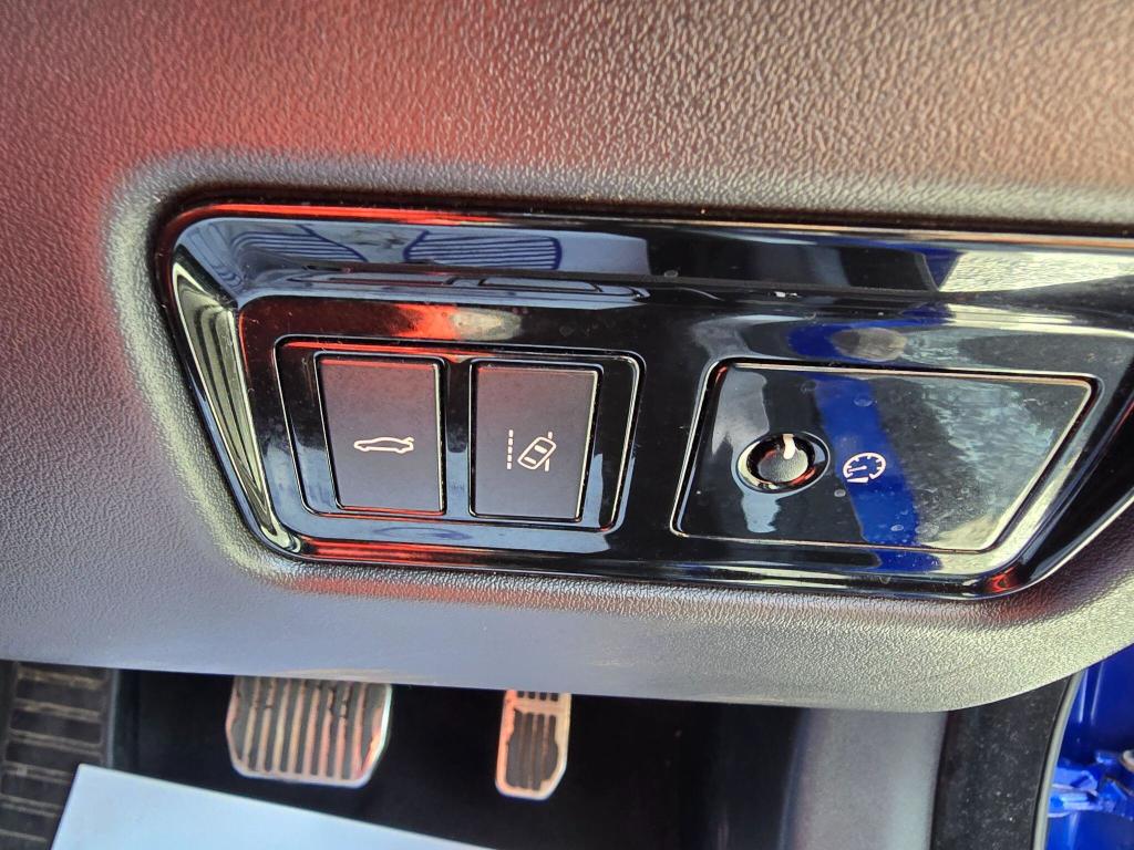 Used Jaguar XF 2017 for sale - 77662332: Photo 14