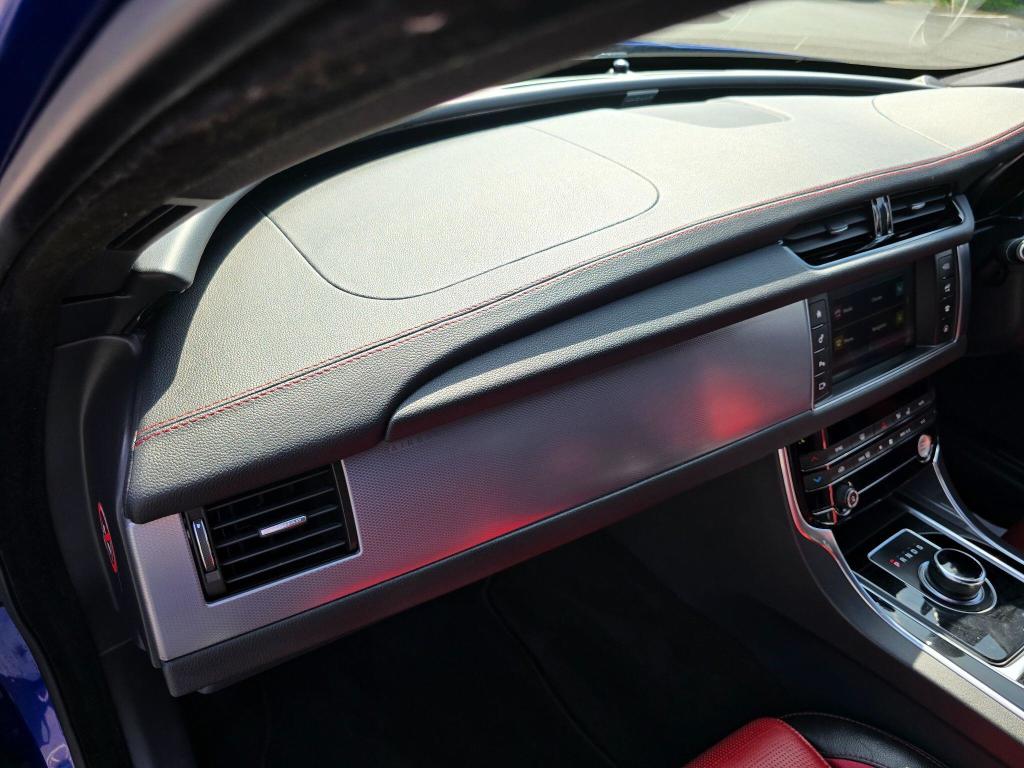 Used Jaguar XF 2017 for sale - 77662332: Photo 34