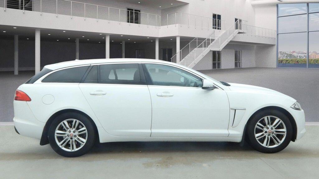 Used Jaguar XF 2015 for sale - 77336403: Photo 5
