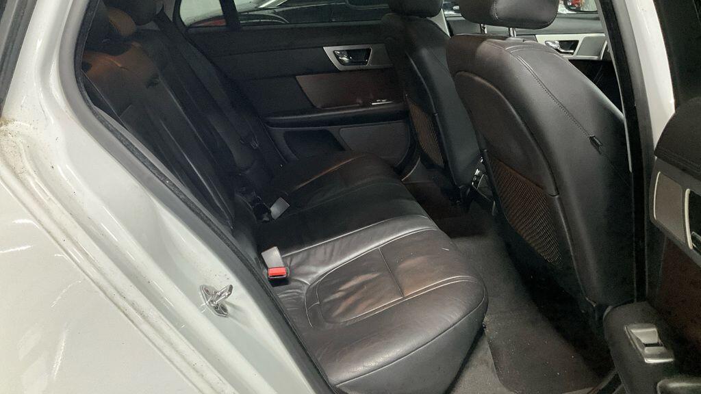 Used Jaguar XF 2015 for sale - 77336403: Photo 8
