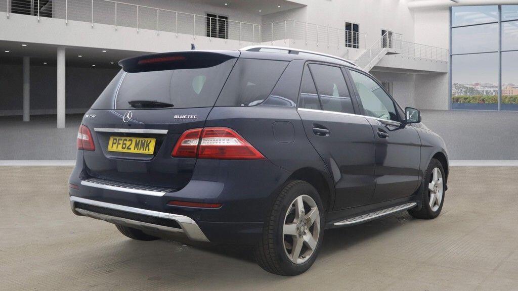 Used Mercedes-Benz M Class 2013 for sale - 77805356: Photo 4