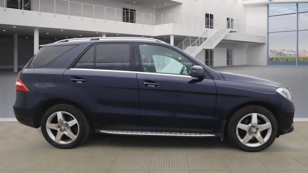 Used Mercedes-Benz M Class 2013 for sale - 77805356: Photo 5