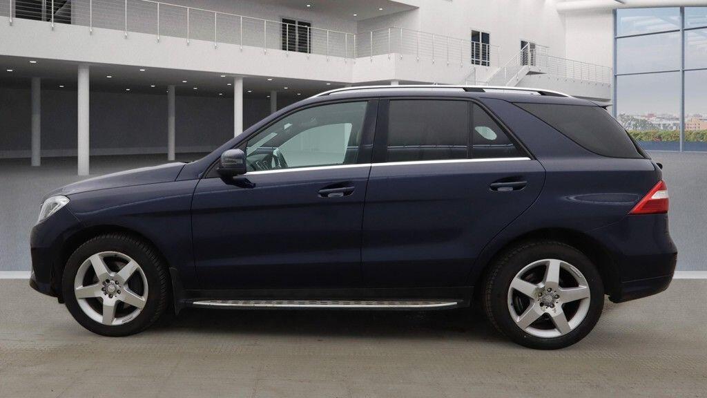 Used Mercedes-Benz M Class 2013 for sale - 77805356: Photo 6