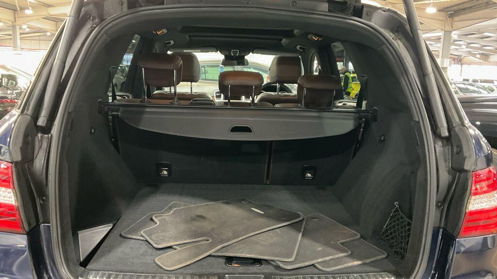 Used Mercedes-Benz M Class 2013 for sale - 77805356: Photo 7