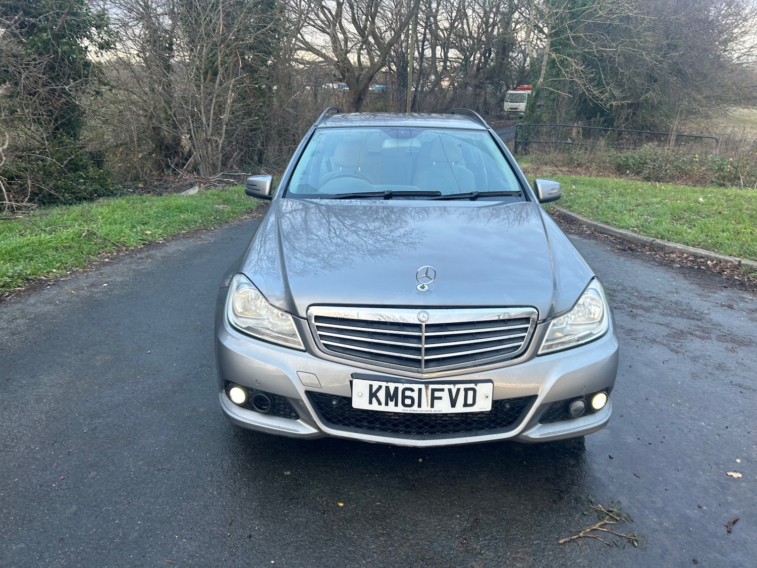 Used Mercedes-Benz C Class 2012 for sale - 76969838: Photo 2