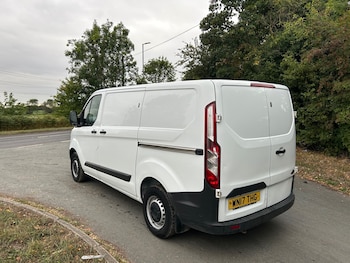 Used Ford Transit Custom 2017 for sale - 75689910: Photo