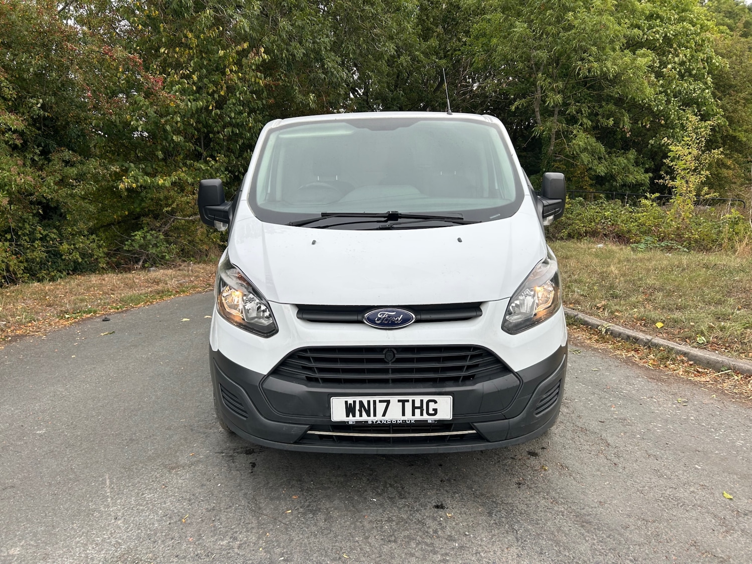 Used Ford Transit Custom 2017 for sale - 76725272: Photo 2