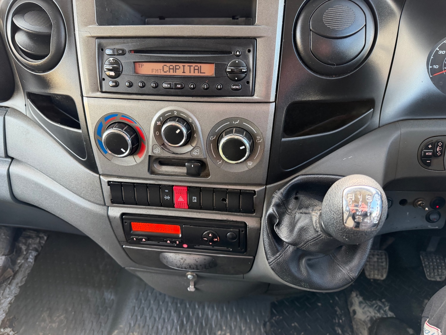 Used Iveco Daily 2012 for sale - 77938424: Photo 16