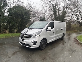Vauxhall Vivaro feature image