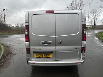 Used Vauxhall Vivaro 2015 for sale - 76949435: Photo