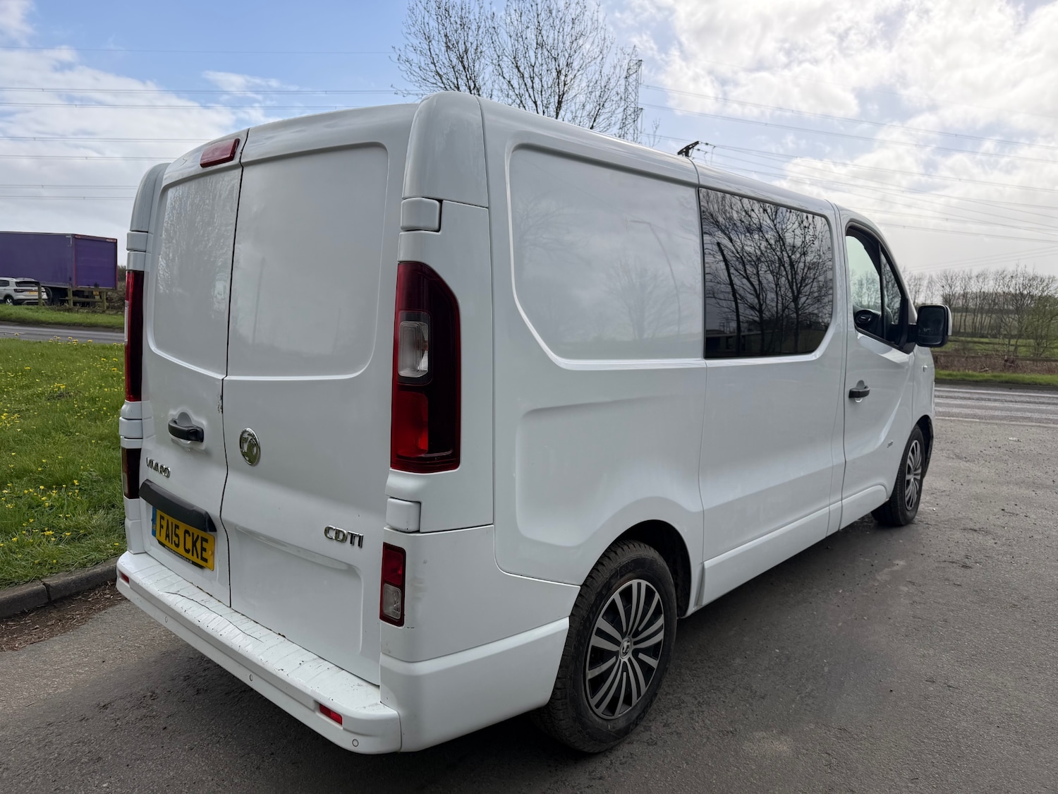 Used Vauxhall Vivaro 2015 for sale - 78049970: Photo 6