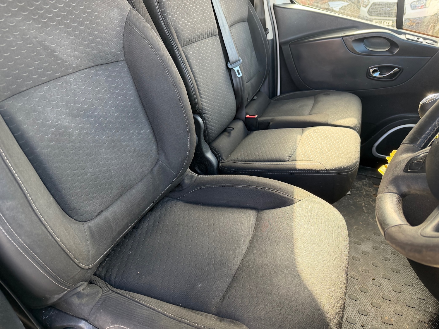 Used Vauxhall Vivaro 2015 for sale - 78049970: Photo 7