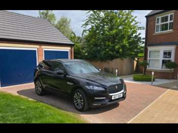 Used Jaguar F-Pace 2017 for sale - 74947902: Photo