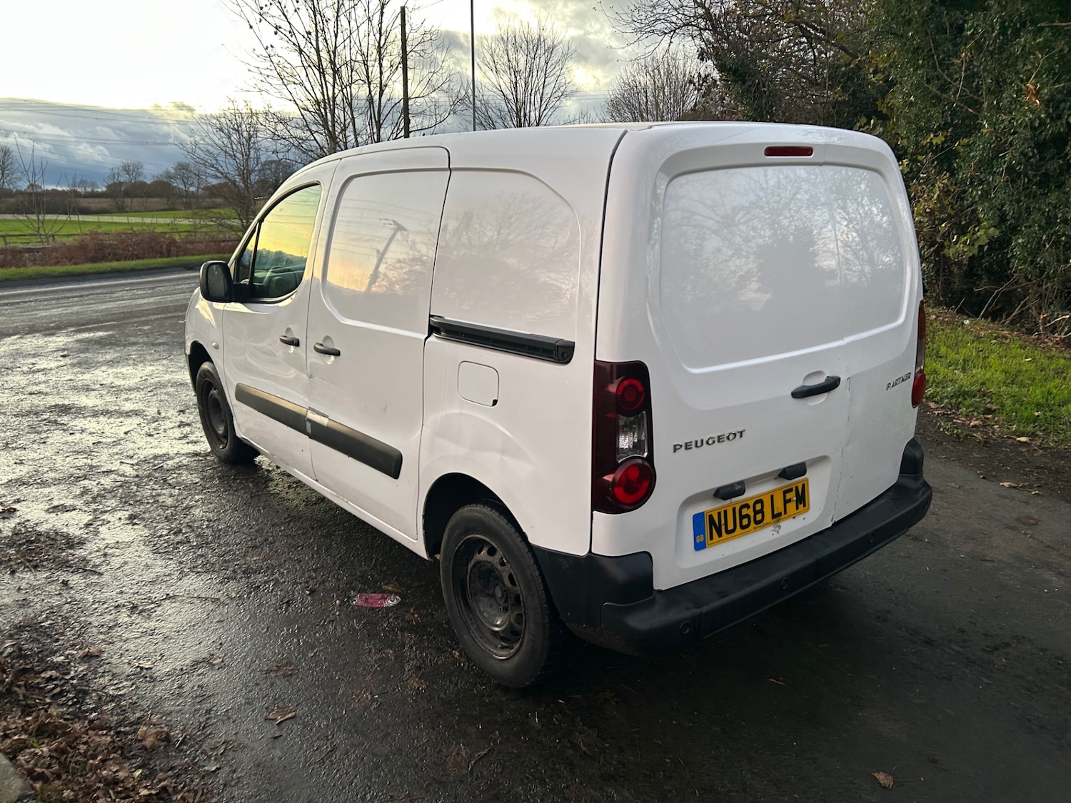 Used Peugeot Partner 2018 for sale - 76722681: Photo 5