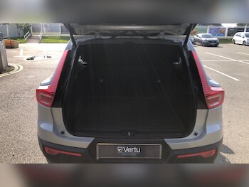 Used Volvo XC40 2023 for sale - 75545889: Photo