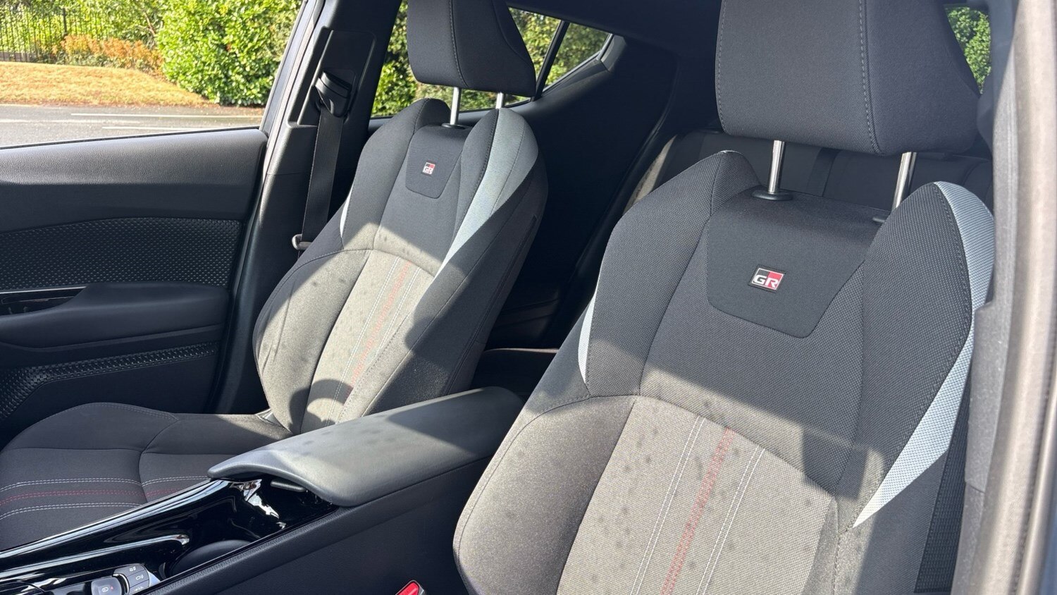 2023 Toyota C-HR 1.8 Hybrid GR Sport 5dr CVT Hybrid Hatchback Hatchback Hybrid A - Picture 21 of 24