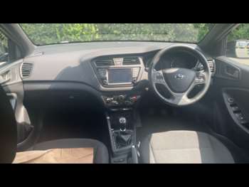 Used Hyundai i20 2018 for sale - 74939017: Photo