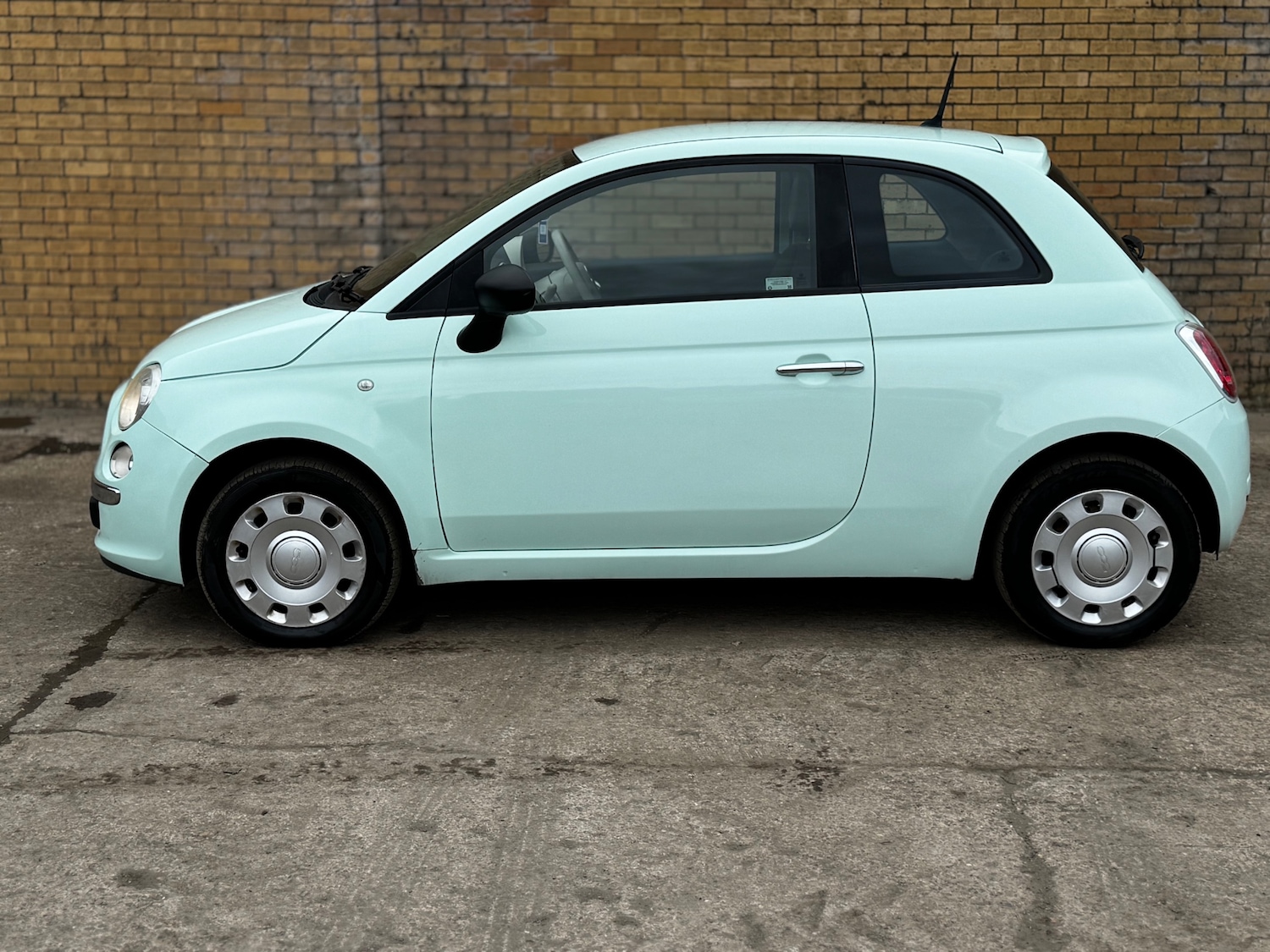 Used Fiat 500 2015 for sale - 77938291: Photo 10