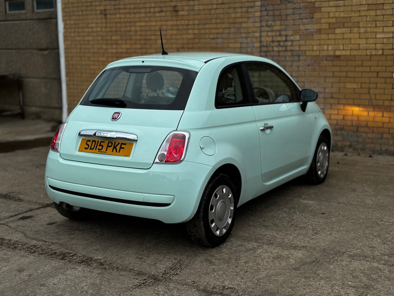 Used Fiat 500 2015 for sale - 77938291: Photo 6