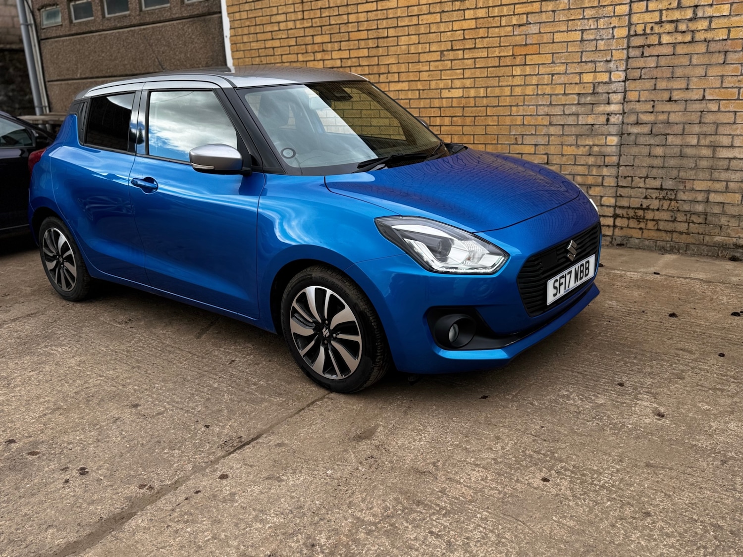 Used Suzuki Swift 2017 for sale - 78057231: Photo 3