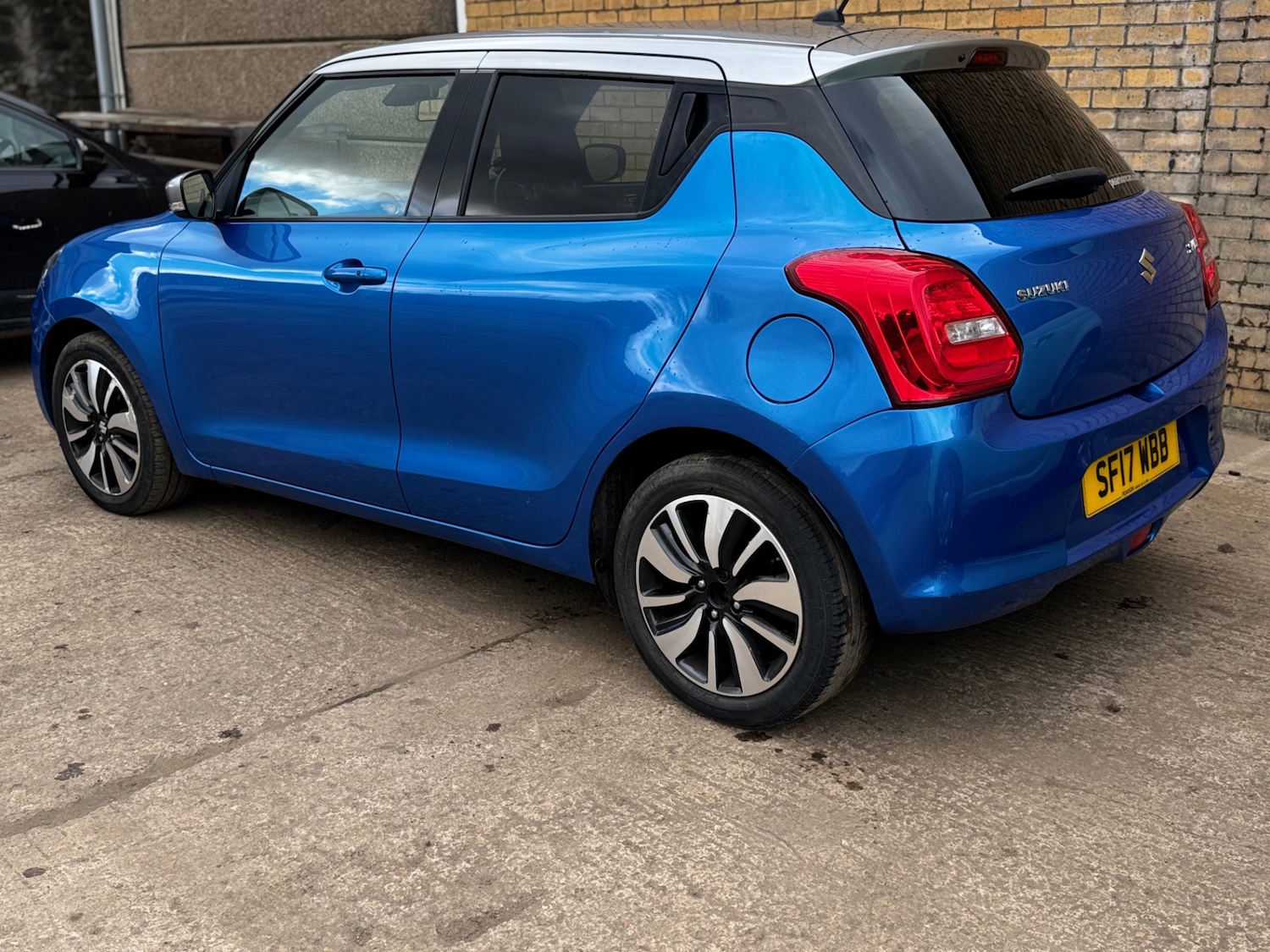 Used Suzuki Swift 2017 for sale - 78057231: Photo 9