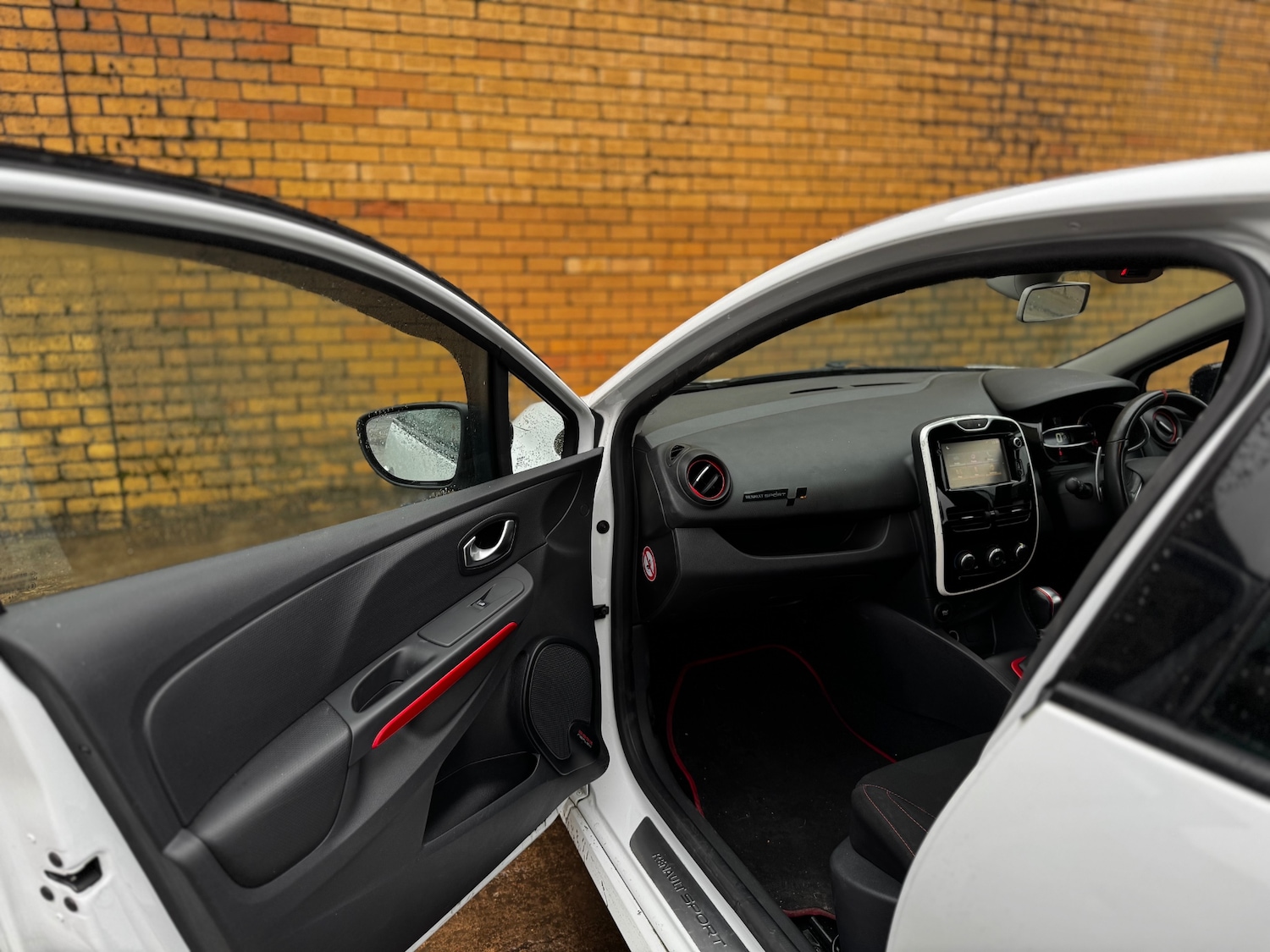 Used Renault Clio 2016 for sale - 77238654: Photo 15