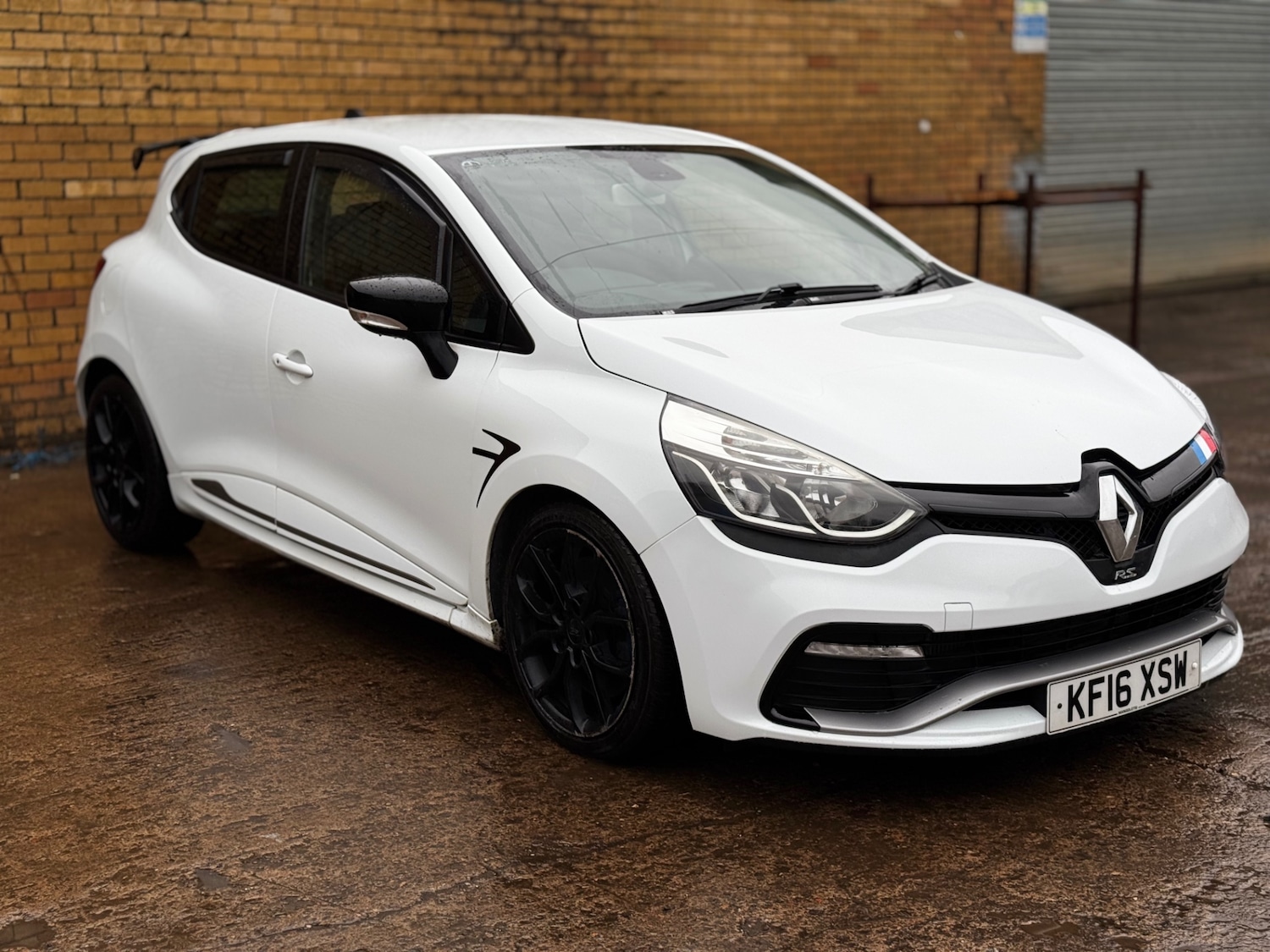 Used Renault Clio 2016 for sale - 77238654: Photo 2