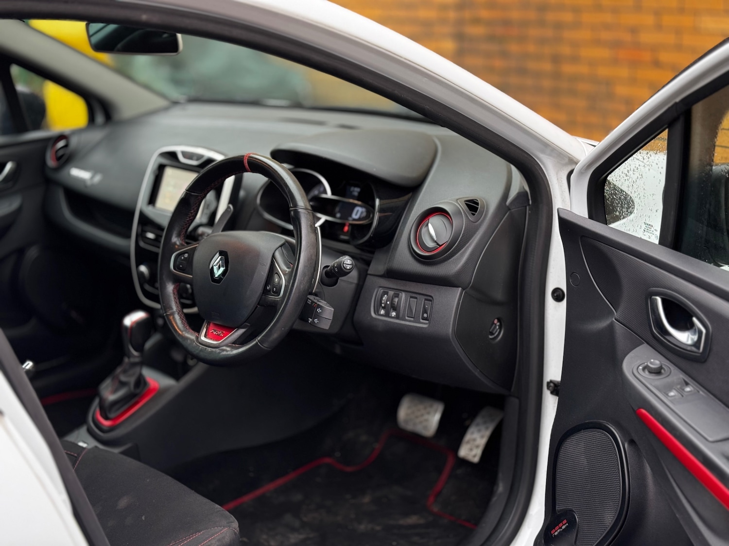 Used Renault Clio 2016 for sale - 77238654: Photo 9