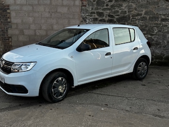 Used Dacia Sandero 2018 for sale - 78390550: Photo