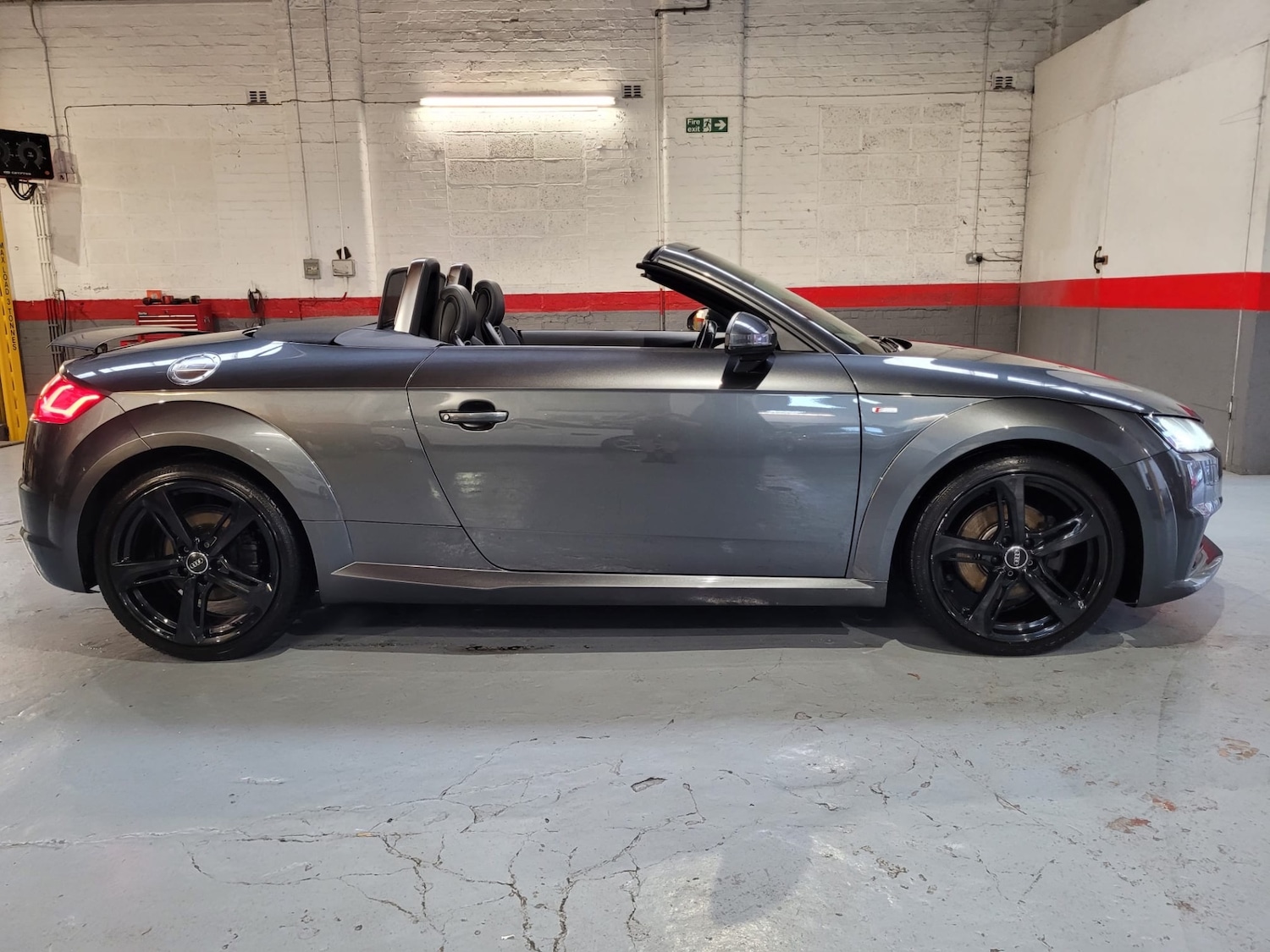 Used Audi TT 2016 for sale - 76877328: Photo 6