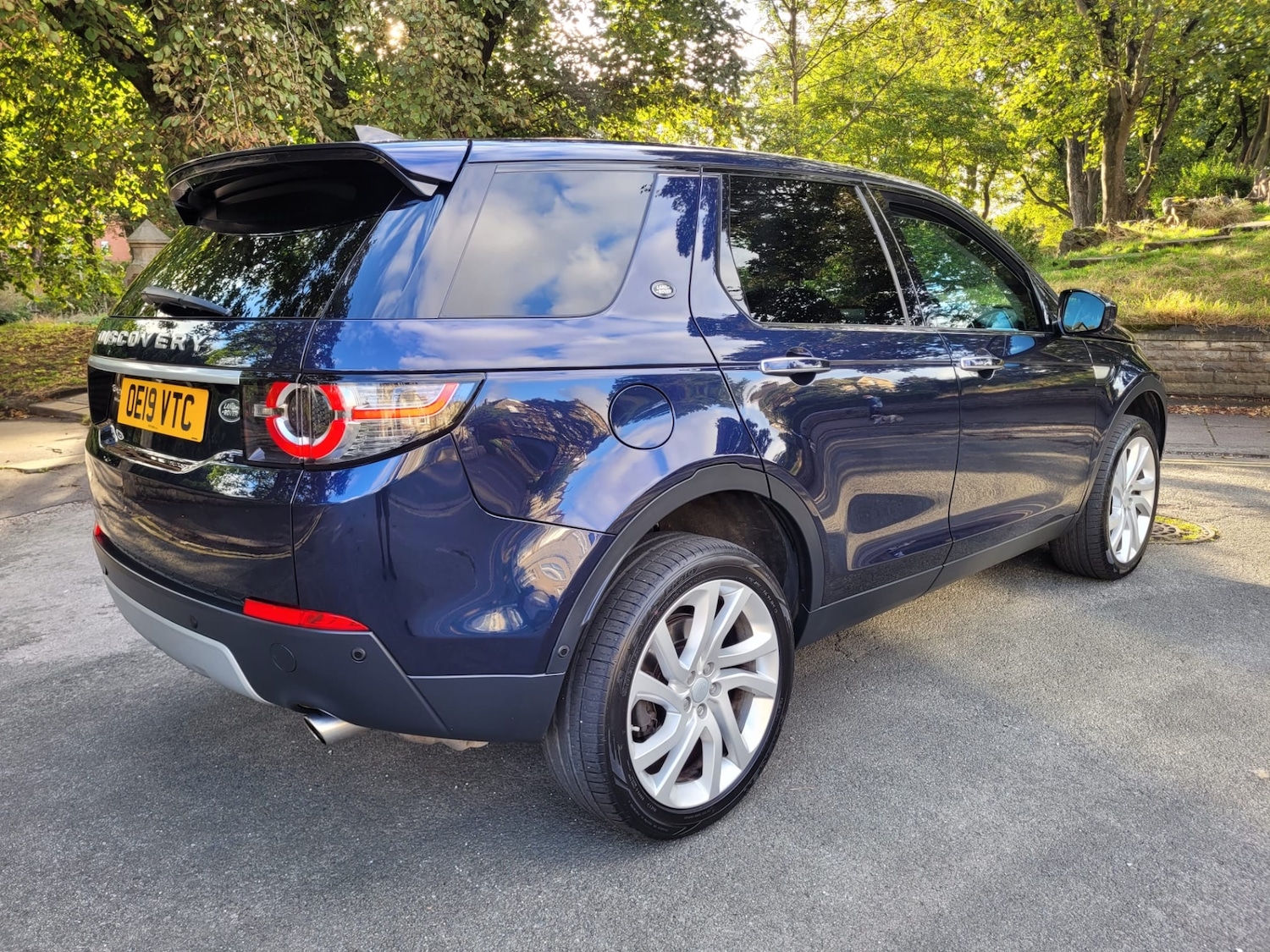 Used Land Rover Discovery Sport 2019 for sale - 75789092: Photo 5
