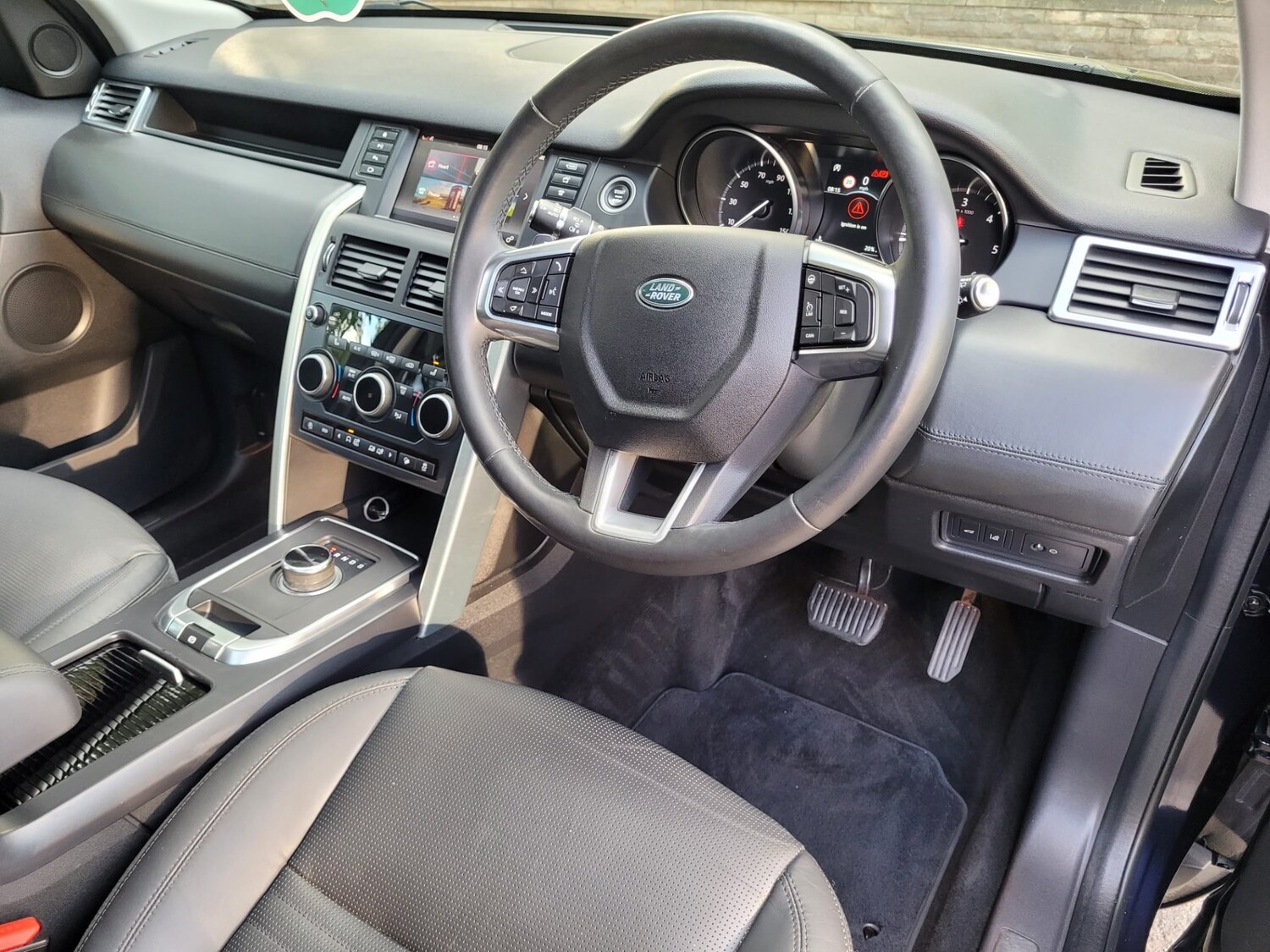 Used Land Rover Discovery Sport 2019 for sale - 75789092: Photo 9