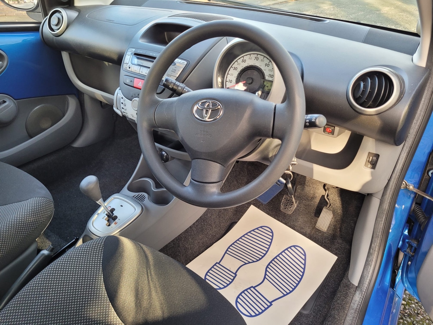 Used Toyota AYGO 2010 for sale - 77000363: Photo 10