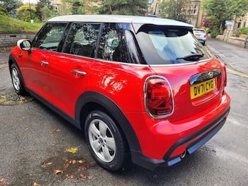 Used MINI Hatch 2021 for sale - 75981799: Photo
