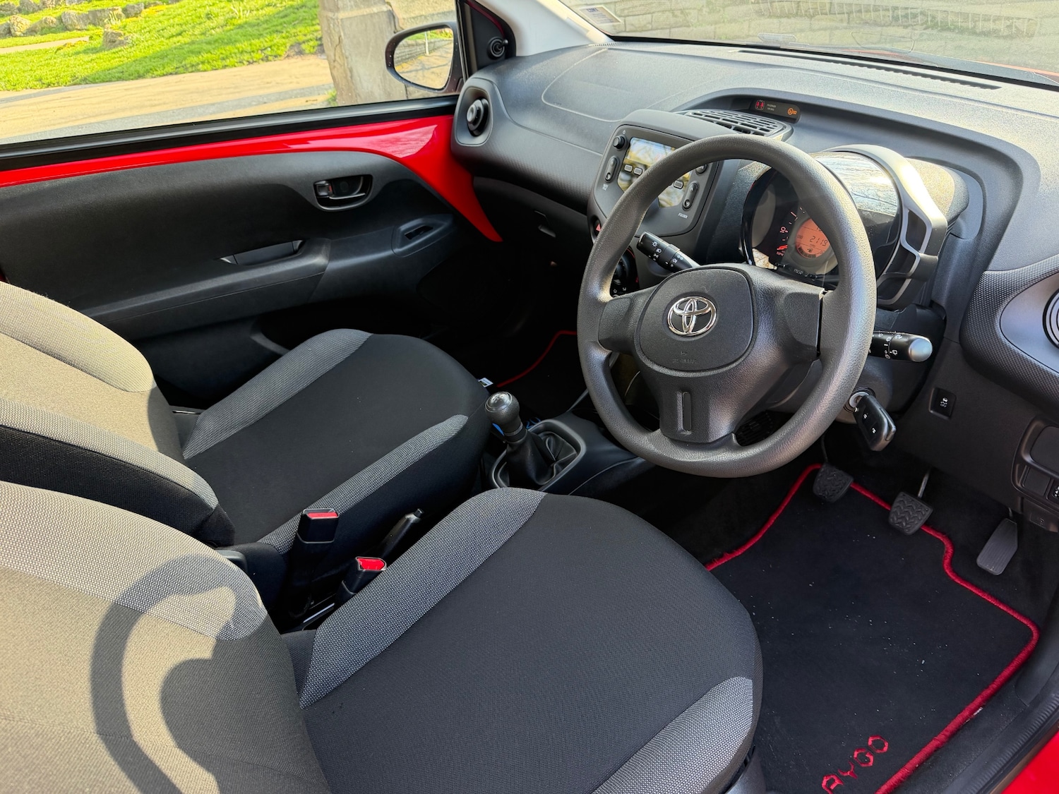 Used Toyota AYGO 2015 for sale - 77742673: Photo 12