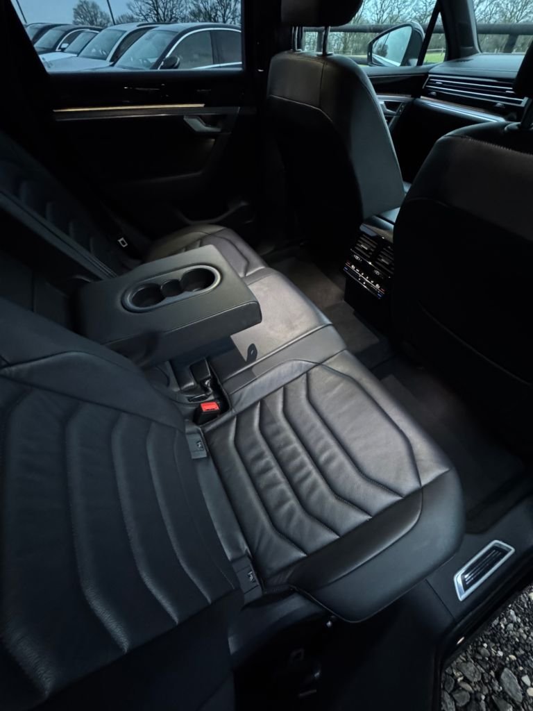 Used Volkswagen Touareg 2018 for sale - 77394383: Photo 24