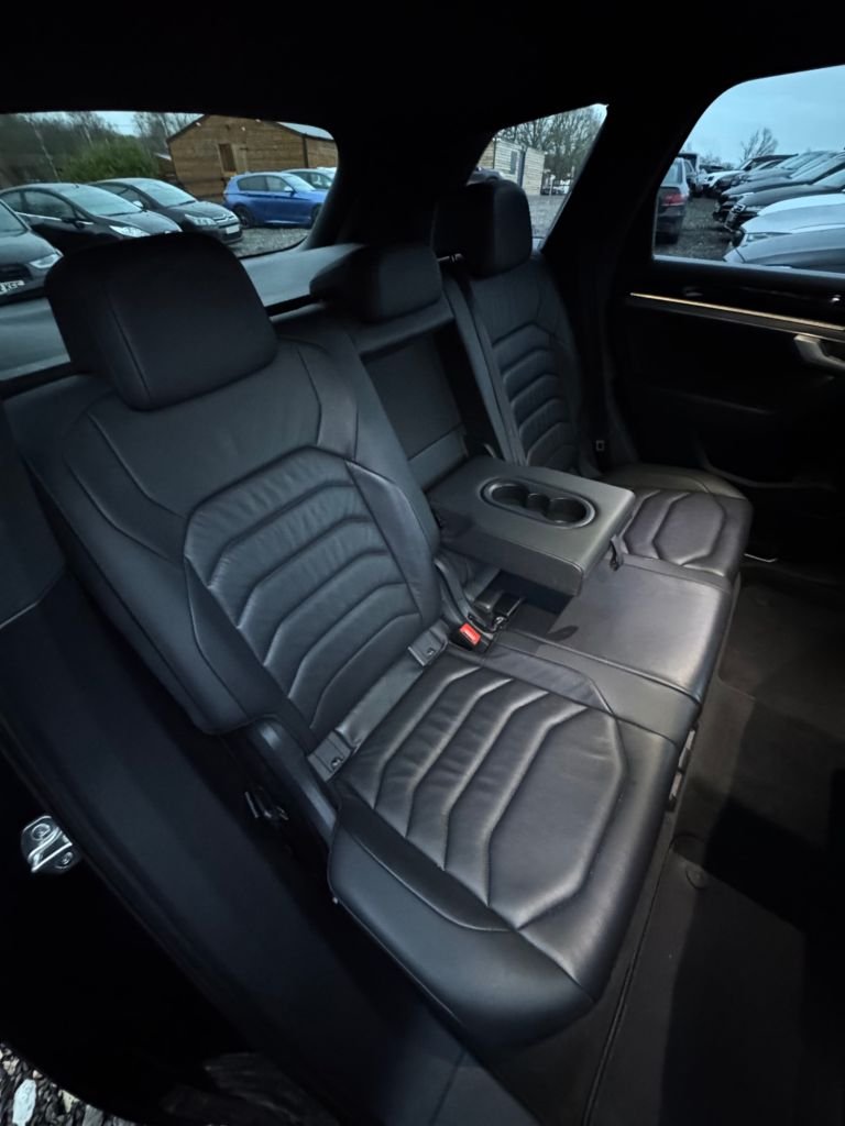 Used Volkswagen Touareg 2018 for sale - 77394383: Photo 25