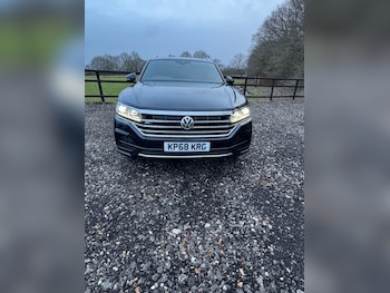 Used Volkswagen Touareg 2018 for sale - 77394383: Photo