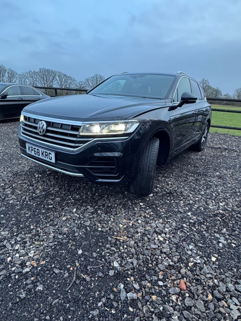 Used Volkswagen Touareg 2018 for sale - 77394383: Photo 3