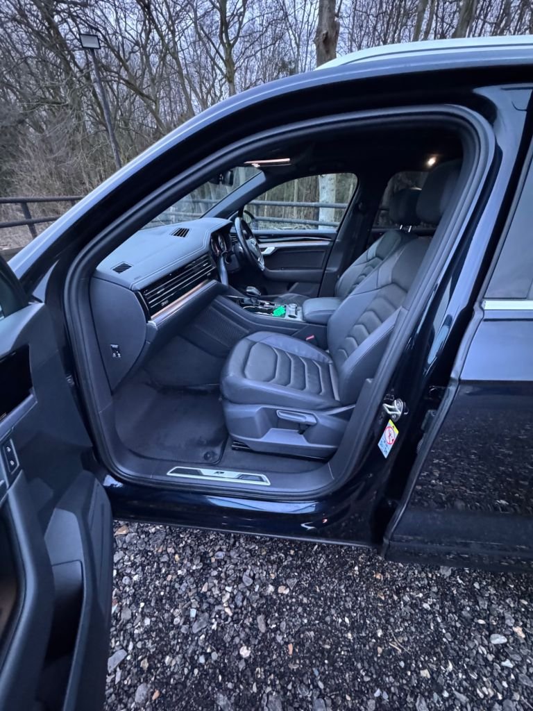 Used Volkswagen Touareg 2018 for sale - 77394383: Photo 37