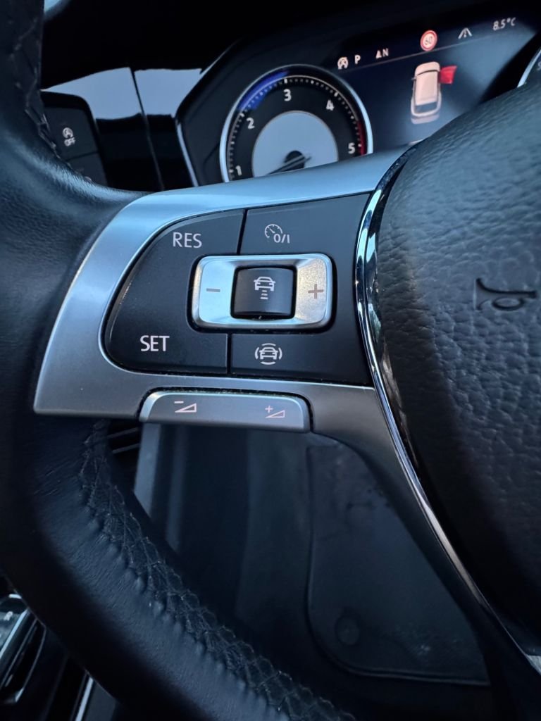 Used Volkswagen Touareg 2018 for sale - 77394383: Photo 49