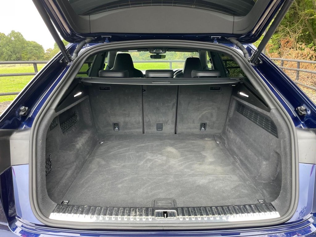 Used Audi Q8 2021 for sale - 77125068: Photo 15