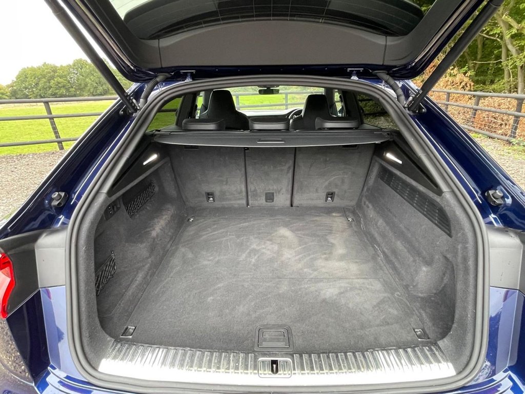 Used Audi Q8 2021 for sale - 77125068: Photo 29